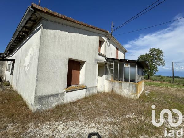 Maison 10 pièces de 270 m² à Jarnac-Champagne (17520)