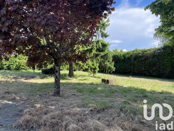 Maison 10 pièces de 270 m² à Jarnac-Champagne (17520)