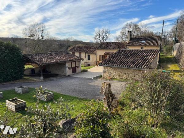 PROPRIETE DE CARACTERE AUX PORTES DE NERAC