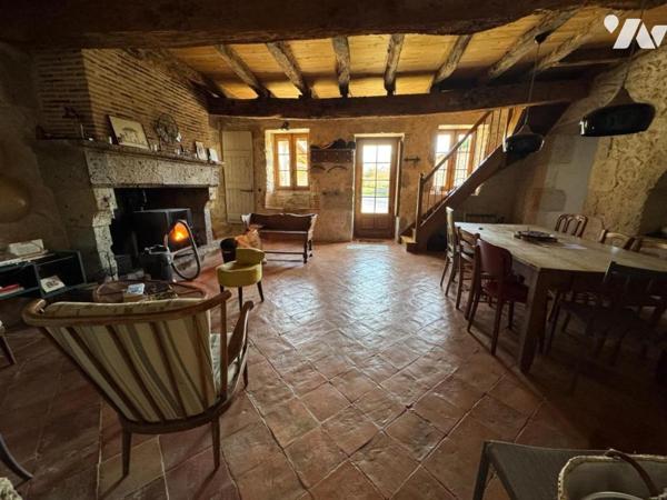 PROPRIETE DE CARACTERE AUX PORTES DE NERAC