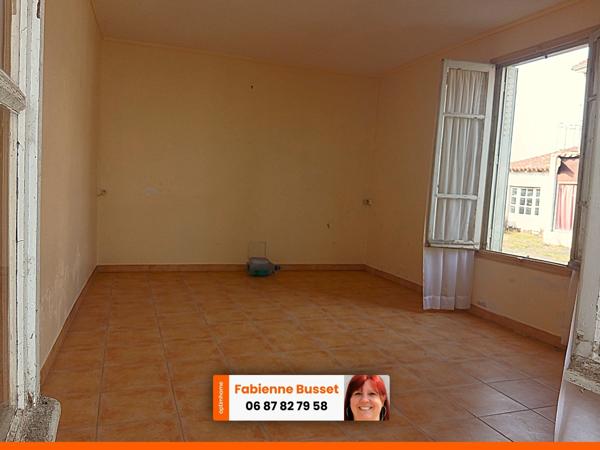 A Vendre sur MILLAC (86150) - Maison de 85 m² habitables + combles aménageables - Comprenant 5 pièces