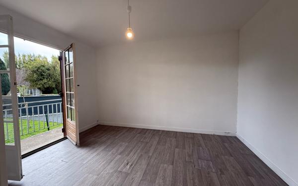 Maison à vendre    2 pièces •  Magny-en-Vexin