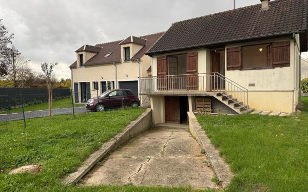 Maison à vendre    2 pièces •  Magny-en-Vexin