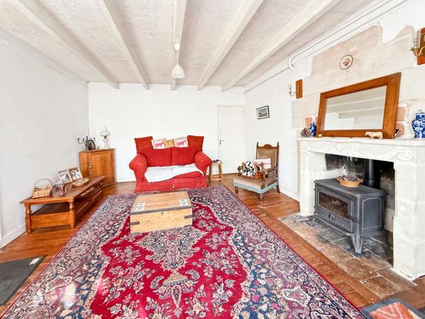 DEPT DE LA VIENNE (86) Maison de Village à vendre 5 pièces 123.83 m2 terrain 1490 m2 à BEAUMONT ST CYR (86)