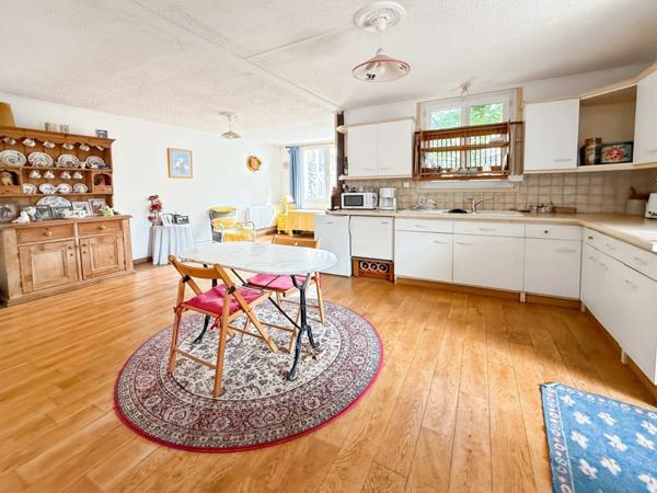 DEPT DE LA VIENNE (86) Maison de Village à vendre 5 pièces 123.83 m2 terrain 1490 m2 à BEAUMONT ST CYR (86)