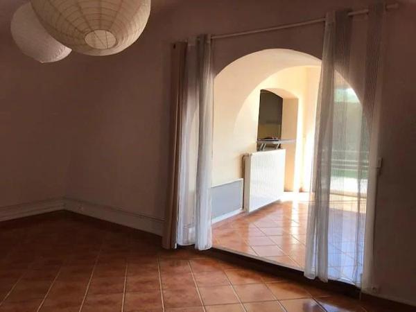 Appartement à louer aux Vans (07140)