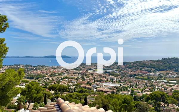 Maison à vendre    7 pièces •  Carqueiranne