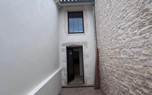 Maison à vendre    4 pièces •  Sainte-Marie-de-Ré