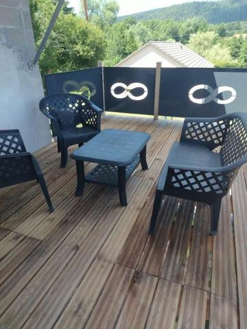 Location Appartement 2 pièces 79 m² - ÉTival-clairefontaine 88480