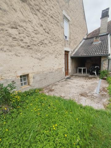 Maison de 120m² située à BUSSIERES LES BELMONT