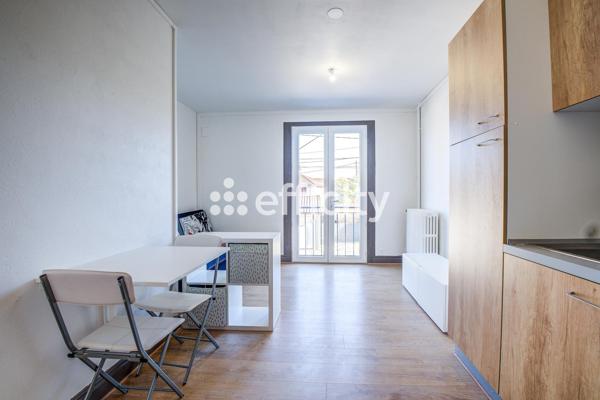 Immeuble 11 pièces - 230 m²