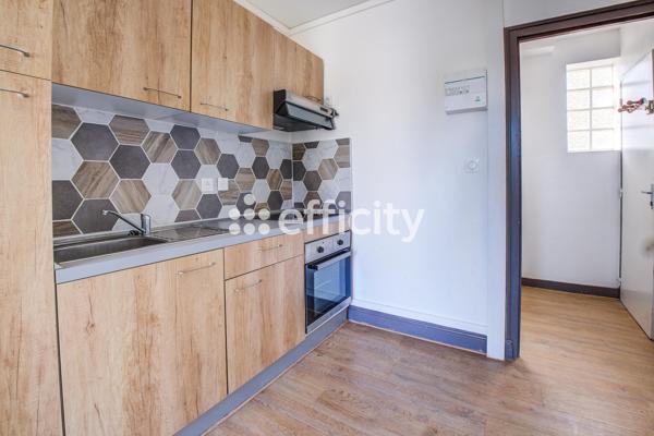 Immeuble 11 pièces - 230 m²