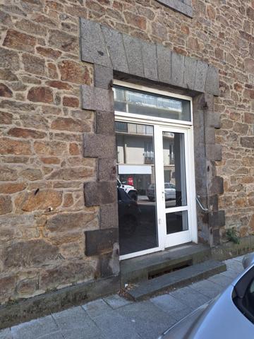 Fonds et/ou murs commerciaux à louer à Saint-Malo en Ille-et-Vilaine (35400), ref : 35084-L293   
Saint-Servan