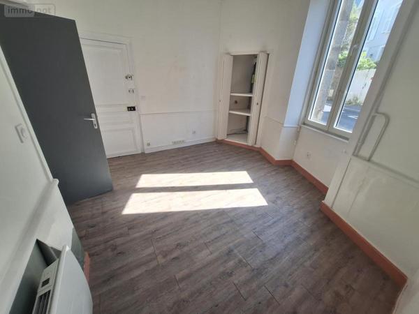 Fonds et/ou murs commerciaux à louer à Saint-Malo en Ille-et-Vilaine (35400), ref : 35084-L293   
Saint-Servan