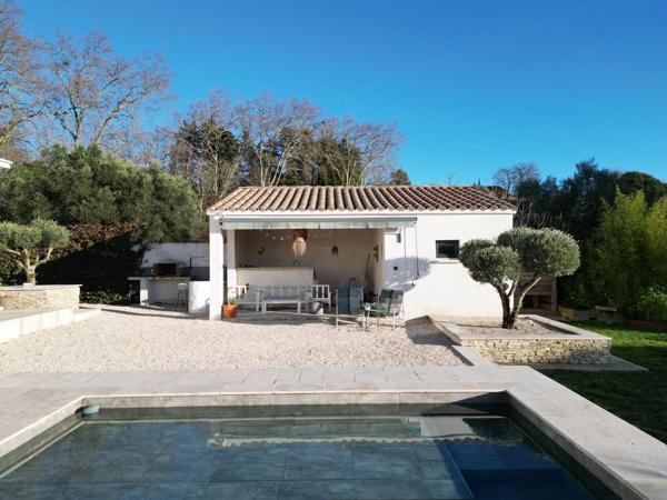 Vente Maison de luxe Uzès 5 Pièces 222 m²