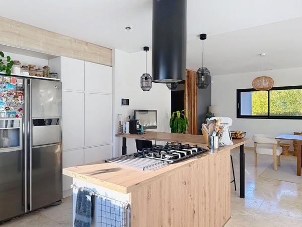 Vente Maison de luxe Uzès 5 Pièces 222 m²