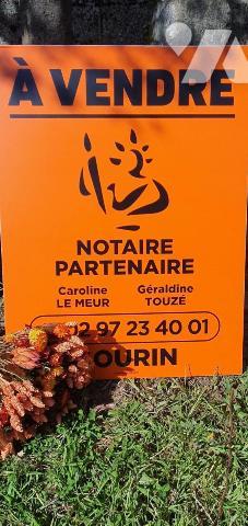 Maison en pierres en campagne