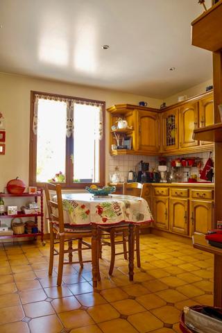 Maison individuelle familiale avec sous-sol et jardin sans vis-à-vis