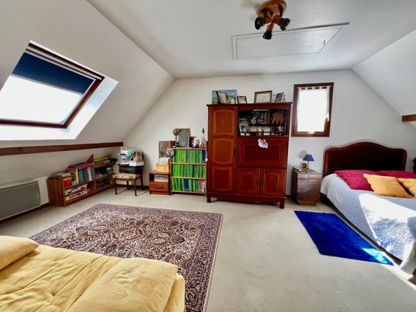 Maison individuelle familiale avec sous-sol et jardin sans vis-à-vis
