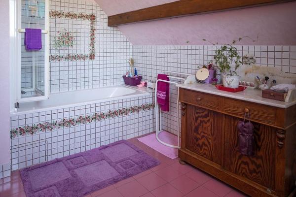 Maison individuelle familiale avec sous-sol et jardin sans vis-à-vis