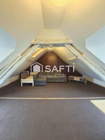 Maison de caractère proche de toutes commodités