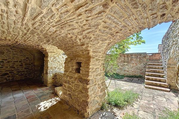 Vente Maison de luxe Uzès 8 Pièces 600 m²