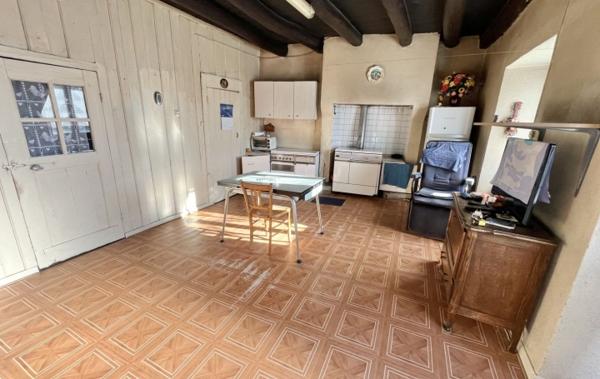 Vente Maison avec grange et jardin à rénover Les laubies   