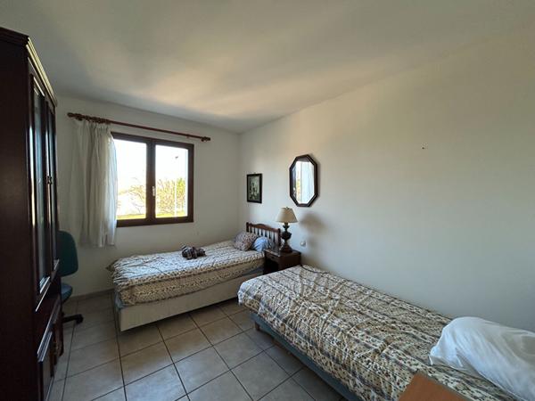 Maison à Carcassonne avec garage et jardin