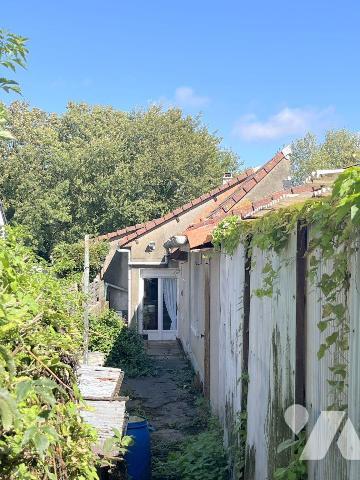 Maison à Vendre à Saint Martin Boulogne

Notre Service Immobilier vous propose en Exclusivité...