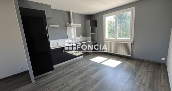 Location Maison 5 pièces 110 m² - Niort 79000