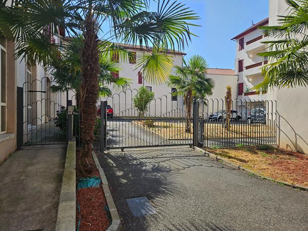 Dax hyper centre T3 77m²