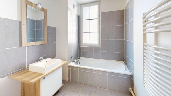 Dax hyper centre T3 77m²