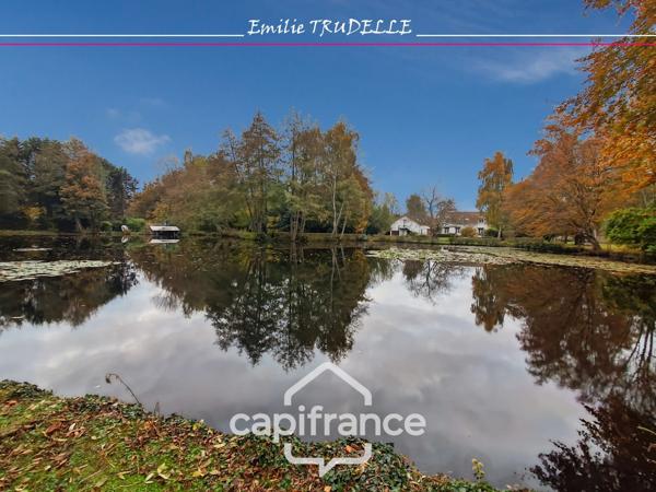 Maison à vendre 6 pièces 138m² TORCE EN VALLEE (72) - 3/4 chambres + appartement, Etang, bassin sur parc paysagé de 8500m²