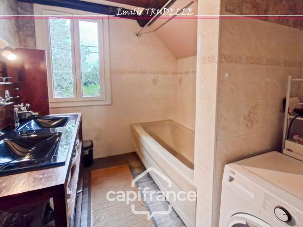 Maison à vendre 6 pièces 138m² TORCE EN VALLEE (72) - 3/4 chambres + appartement, Etang, bassin sur parc paysagé de 8500m²