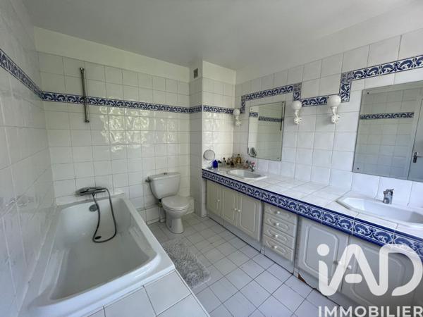 Maison à vendre 8 pièces 218 m² Bourg-la-Reine