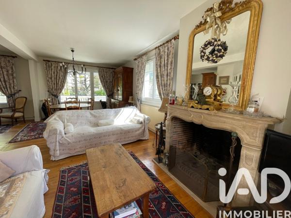 Maison à vendre 8 pièces 218 m² Bourg-la-Reine