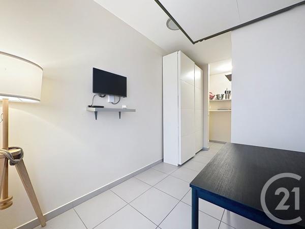 Appartement Chambre à vendre  1 pièce - 12,14 m2 VILLE D AVRAY - 92