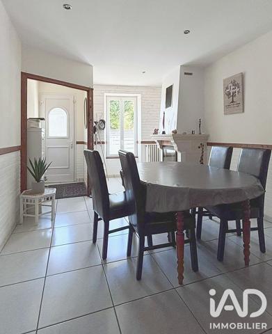 Maison à vendre 5 pièces 119 m² Saintes