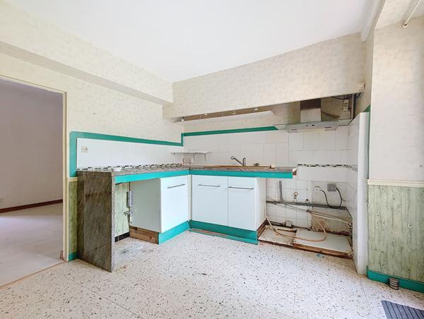 Exclusivité Nestenn Immobilier. Au centre-ville de Castanet-Tolosan. Appartement T2 Bis à vendre avec jardin et 2 parkings.