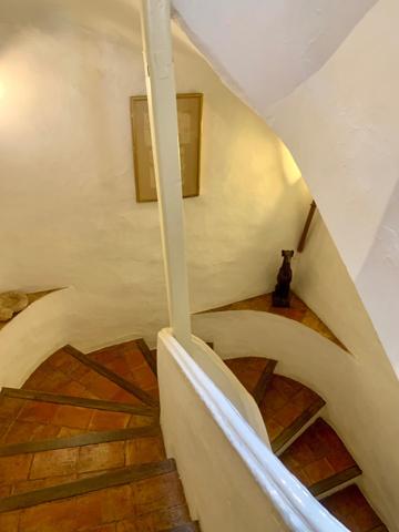 Grimaud : Maison de village 250 M2 avec terrasse, maison d'hôtes ou particulier