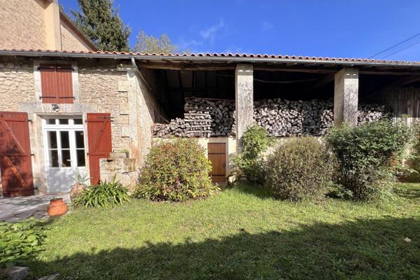 Maison charentaise du XIXe siècle proche d'Angoulême