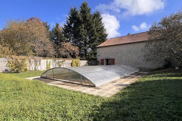 Maison charentaise du XIXe siècle proche d'Angoulême