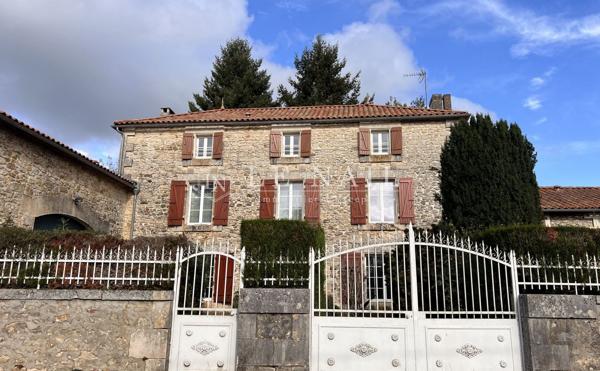 Maison charentaise du XIXe siècle proche d'Angoulême