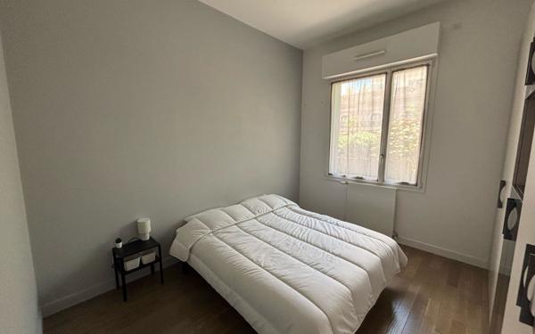 Appartement à louer    2 pièces • 53 m2 Paris 14