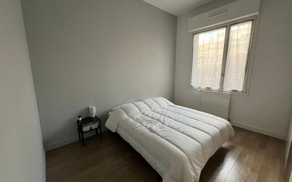Appartement à louer    2 pièces • 53 m2 Paris 14