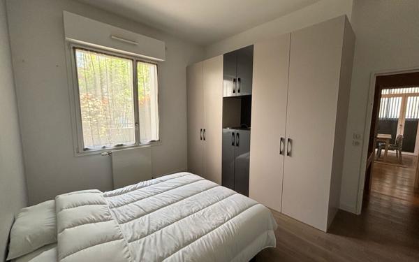 Appartement à louer    2 pièces • 53 m2 Paris 14