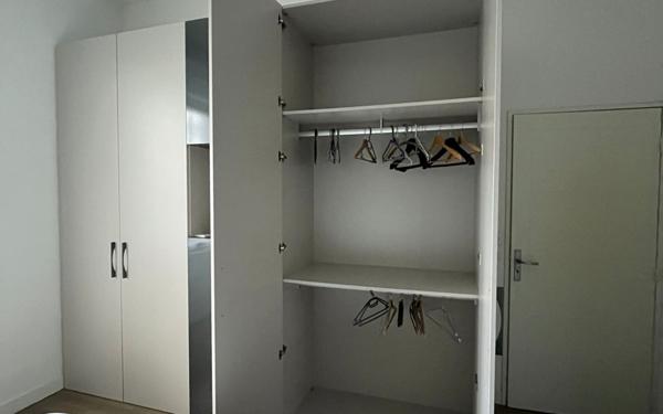 Appartement à louer    2 pièces • 53 m2 Paris 14