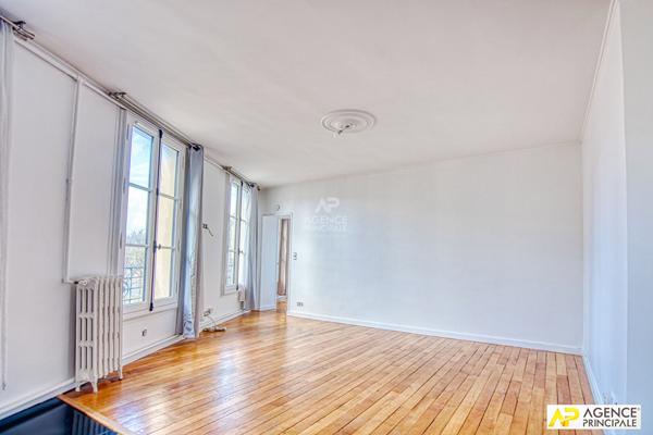 Versailles Saint-Louis château - Appartement 2 pièces 55.42 M² CARREZ €448 000 ** - Référence 27303