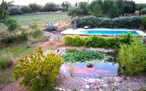 Maison à vendre    5 pièces •  Uzès
