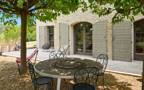 Maison à vendre    5 pièces •  Uzès